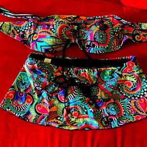 Medium Gibson LatimerThis adorable two piece Swimsuit